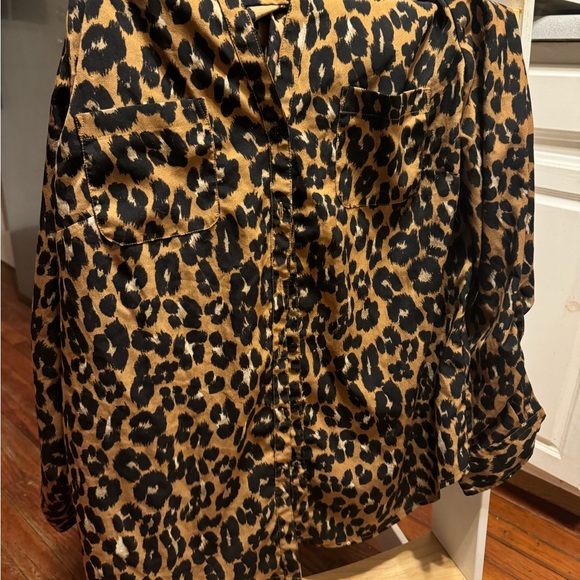 Button up animal print blouse long sleeve - Picture 8 of 10